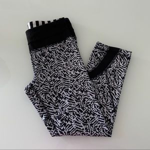 Lululemon Black & White Crop Leggings